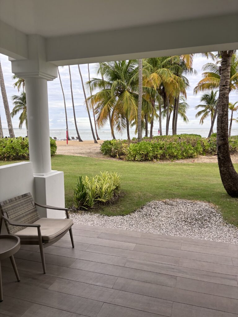 Grand Hyatt Reserve hotel patio